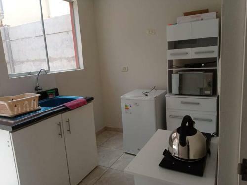 Casa Entera Con Cochera Cerca A La Playa Pimentel