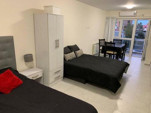 Apartamento Impecable Monoambiente A Metros Del Mar.
