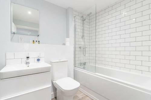 Contemporary 1 Bedroom Apartment In Central Birmingham