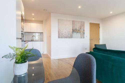 Chic 2 Bed 2 Bath Apartment In A Modern Development