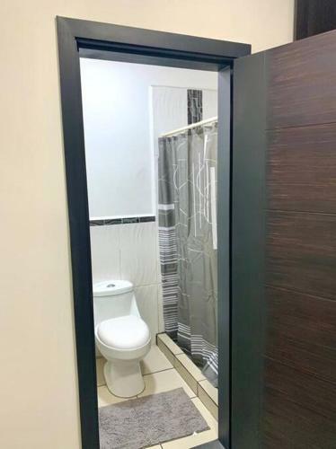 Hermoso Apartamento Cercano Al Aeropuerto