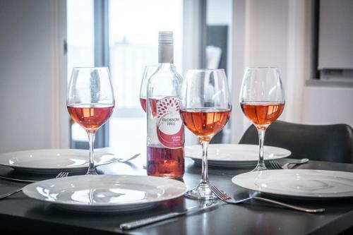 Serene - Luxury 5 Star - City Centre - Netflix - Fast Wifi