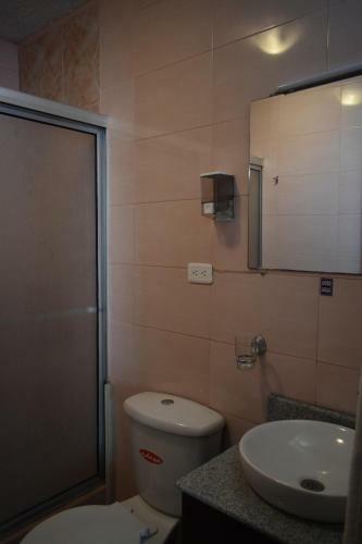 Hostal Hotel Viena Internacional