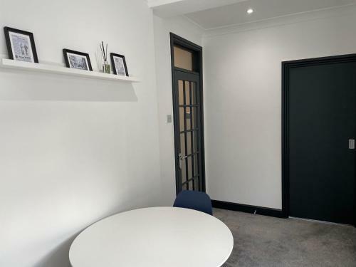 Luxury Apartment 3 Minute Walk From New St Station