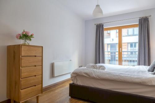 Pass The Keys Lush 2 Bed Apartment Central Free Parking