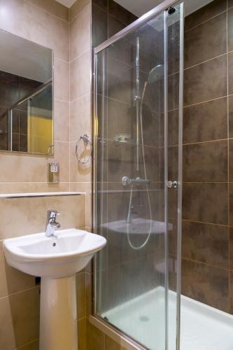 Pass The Keys Lush 2 Bed Apartment Central Free Parking