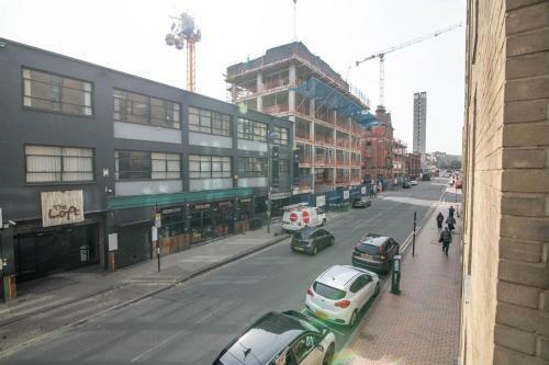 Apartamento ? Vibrant 2 Bed 2 Bath W/balcony Free Parking - Chinatown