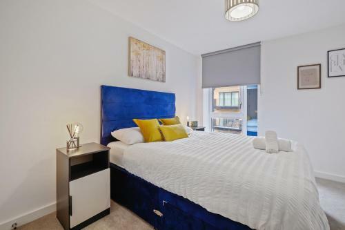 Central Birmingham 2 Bed Apartment With Balcony