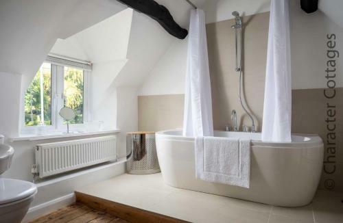Weir Cottage