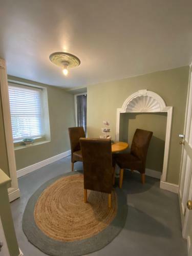 Chapel Cottage Idylic Village Holiday Home