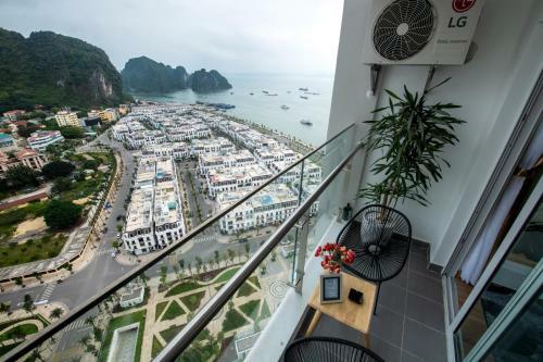 Hihome6 Halong Bay Deluxe Apartment Sea View