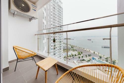 Hihome6 Halong Bay Deluxe Apartment Sea View