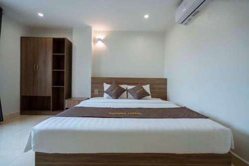 Aurora Hotel Halong Bay