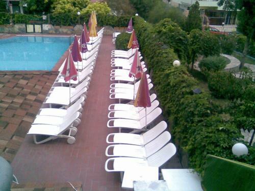 Uslan Hotel