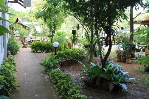 Thip Residence Boutique Hotel