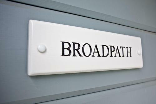 Broadpath, Great Field Lodges