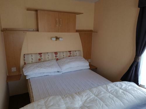 6 Berth With Sea Views On Beachside