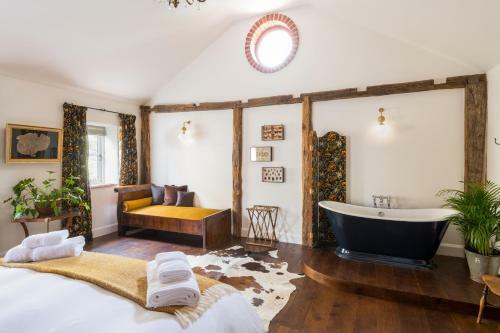 Posada The Brisley Bell