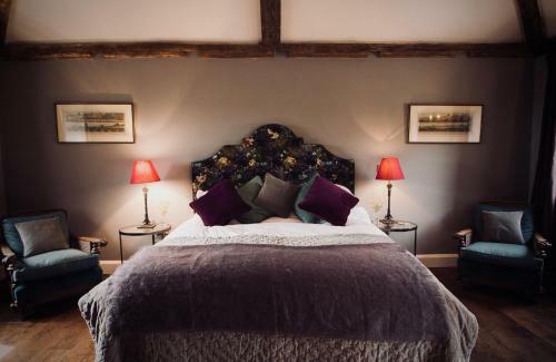 Posada The Brisley Bell