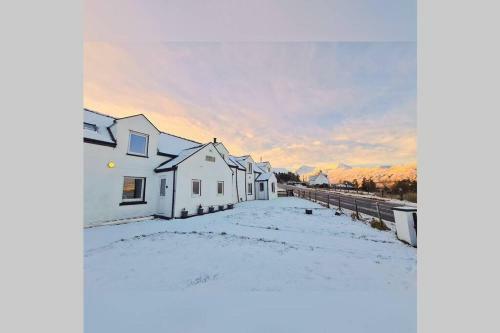 Luib House. Spacious Self-catering By The Sea.