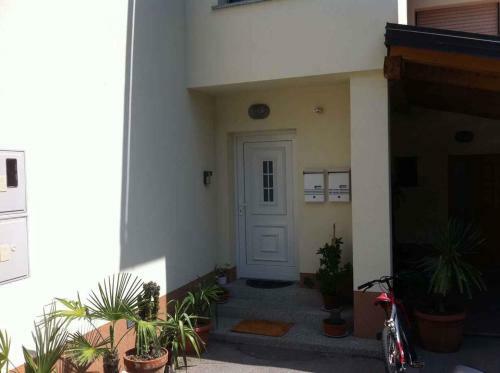 Apartment In Postojna 40258