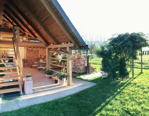 Entire Loft Close To Beautiful Logar Valley