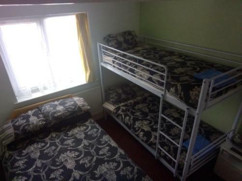 Myroomz Golden Strand Hotel