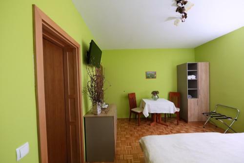 Bed & Breakfast Sobe Grabar