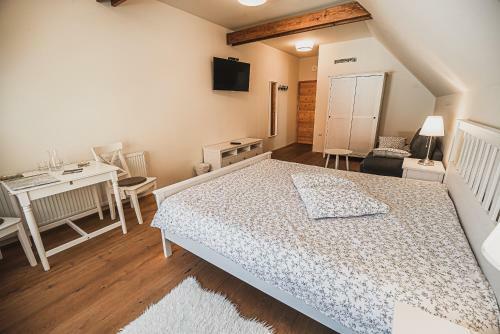 Hostal Farm Stay ?urej