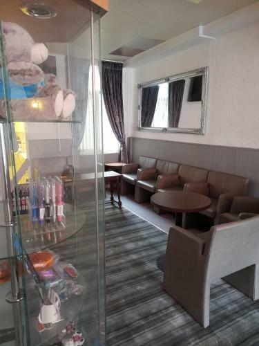 Bed & Breakfast Chesterfield House