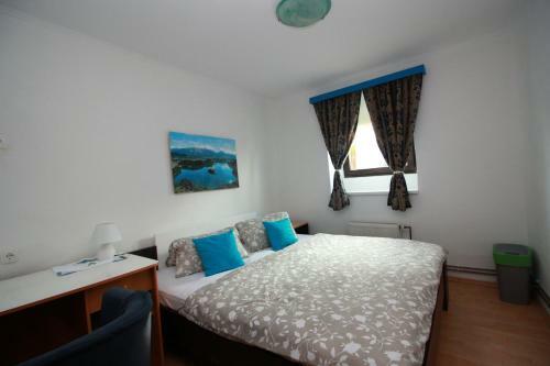 Hostal Guesthouse Veles