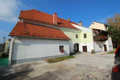 Hostal Guesthouse Veles