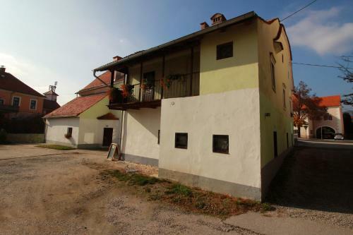 Hostal Guesthouse Veles