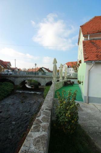 Hostal Guesthouse Veles