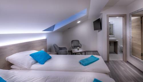 Hostal Rooms S Center
