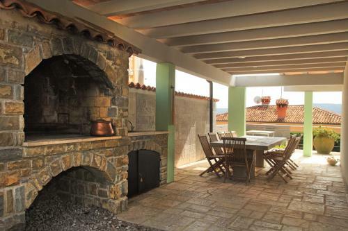 Spacious Villa In Parecag With A Swimming Pool