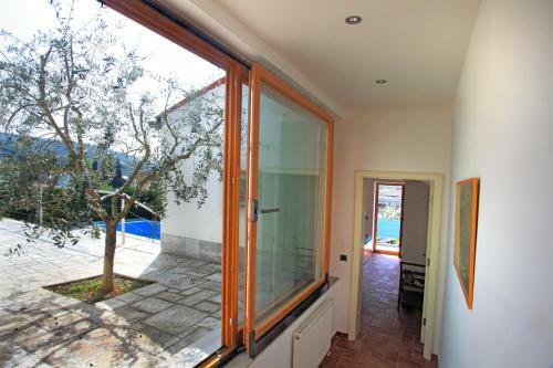 Spacious Villa In Parecag With A Swimming Pool