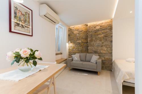 Studio Apartment Tetida By Locap Group