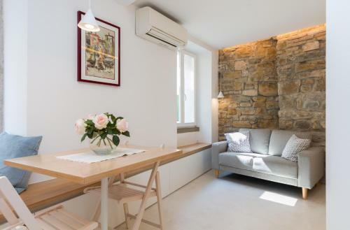 Studio Apartment Tetida By Locap Group