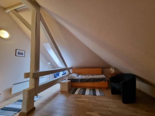 Apartma Vrtnica, Vila Golf