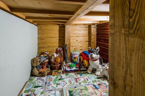 Chata Olexa Lopusna Dolina Pri Potoku Pod Lesom