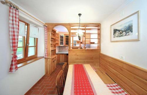 Apartamento Po?itni?ko Stanovanje Pri Cerkvi