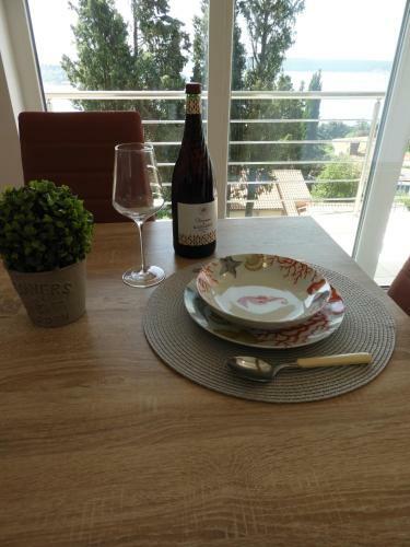 Red Rose Apartment