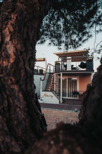 Floating House Memory