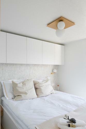 Floating House Memory