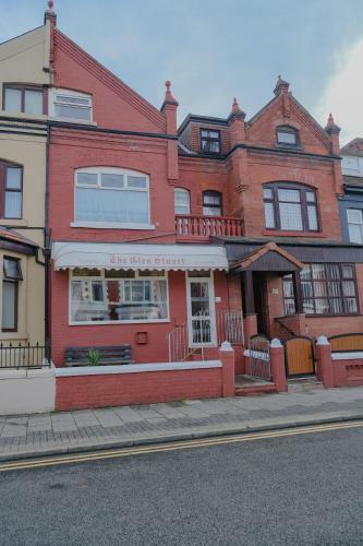 The Glen Stuart Hotel