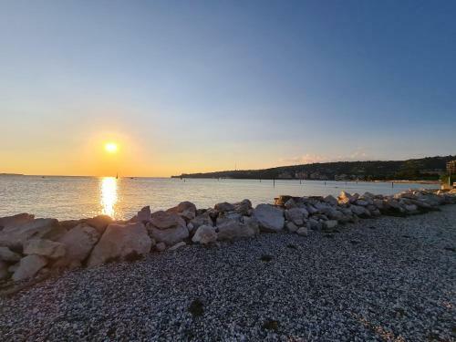 Marina Seahouse Brina