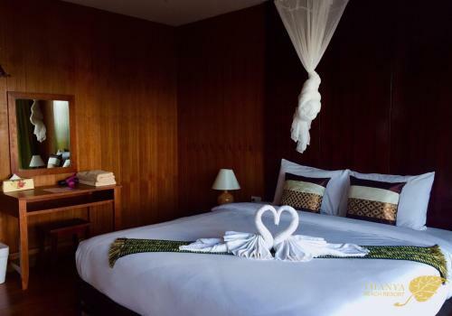 Hotel Thanya Beach Resort