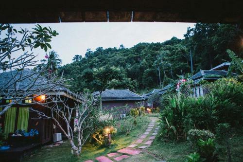 Hotel Thanya Beach Resort