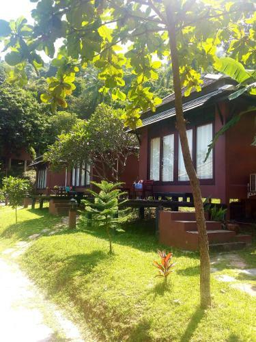 Hotel Thanya Beach Resort